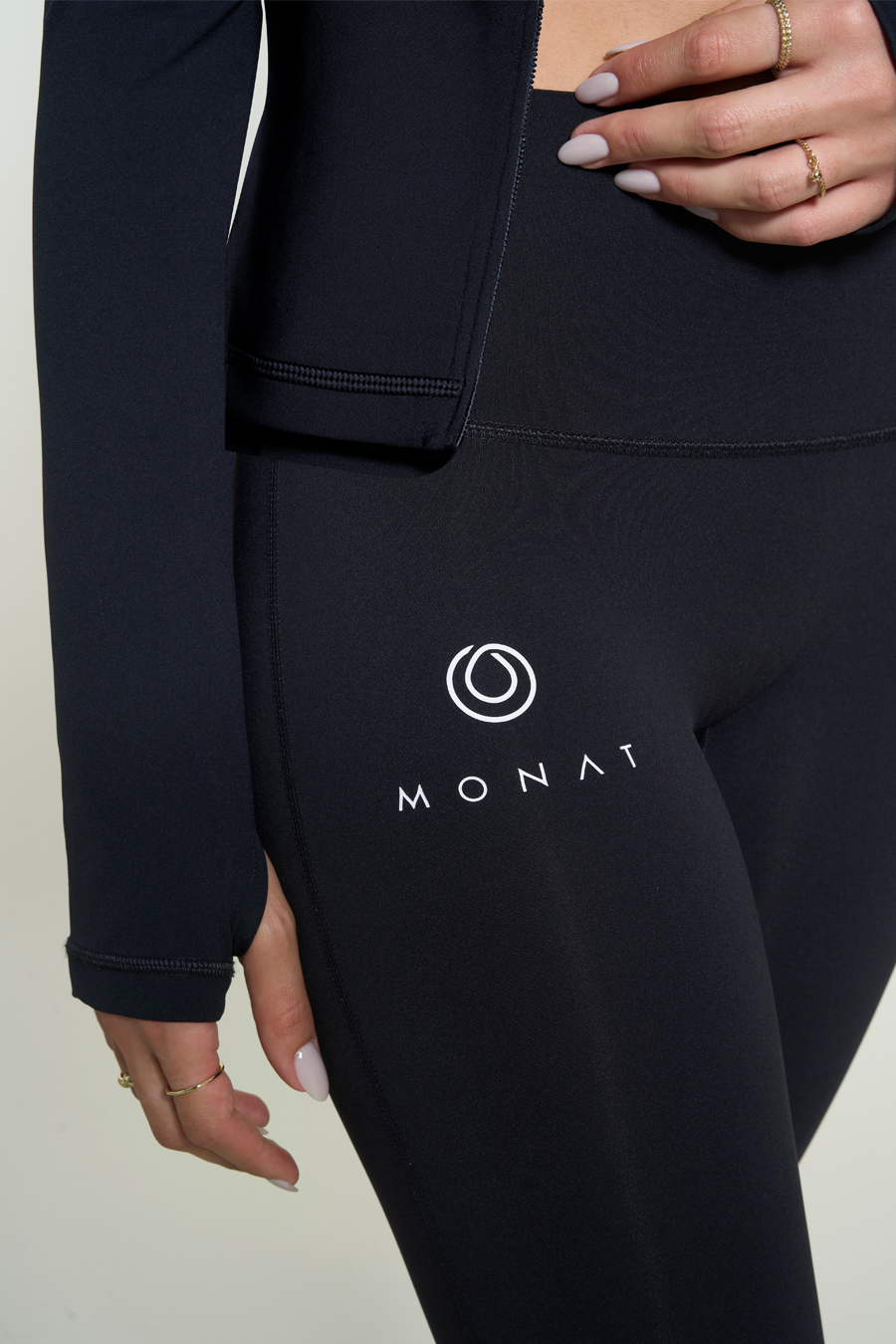 MONAT Regular Fitted Full-Zip Activewear Jacket – Black