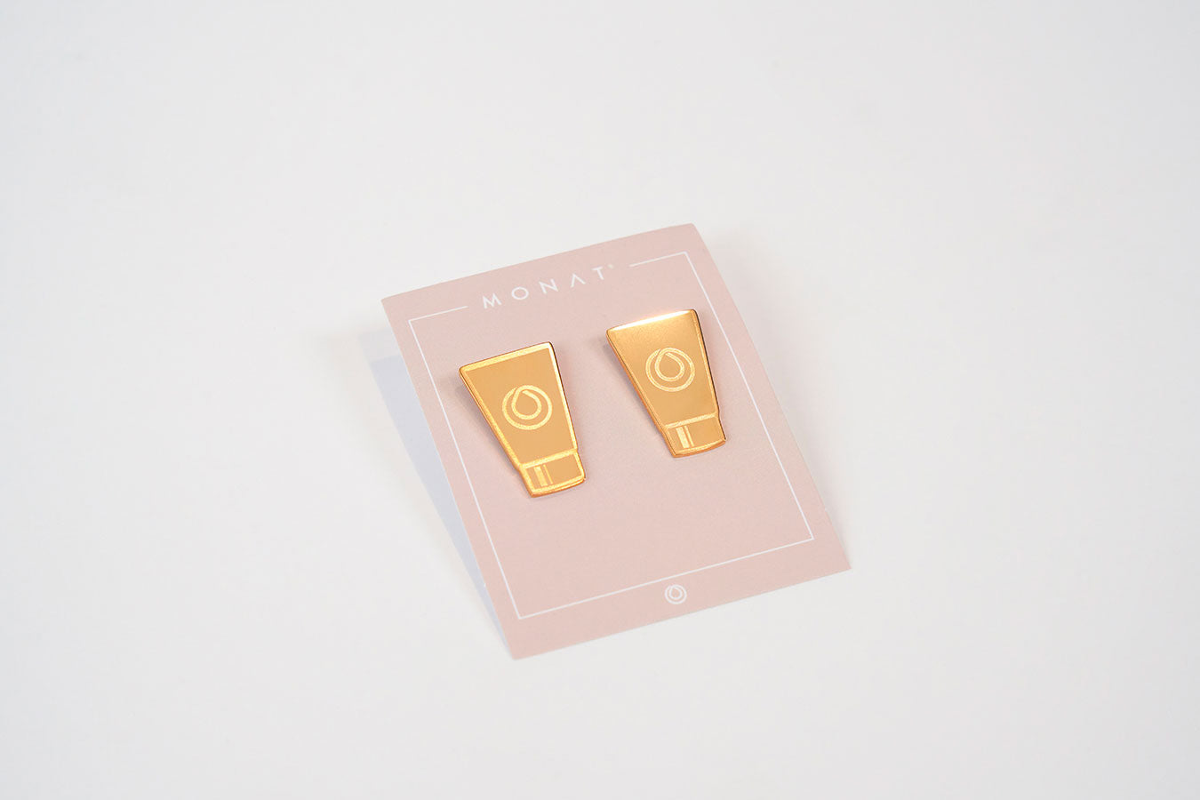 MONAT Product Earrings