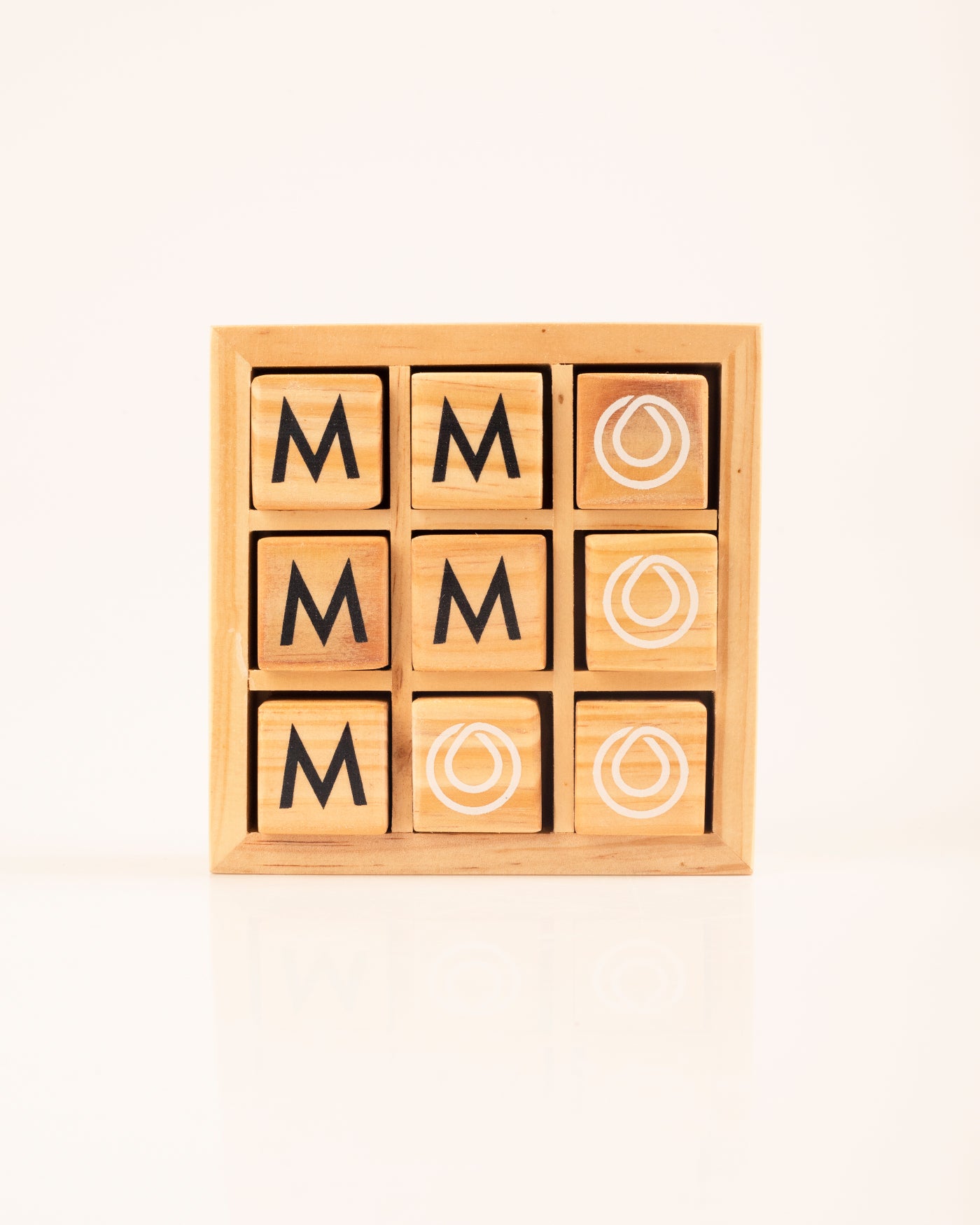 MONAT TIC TAC TOE