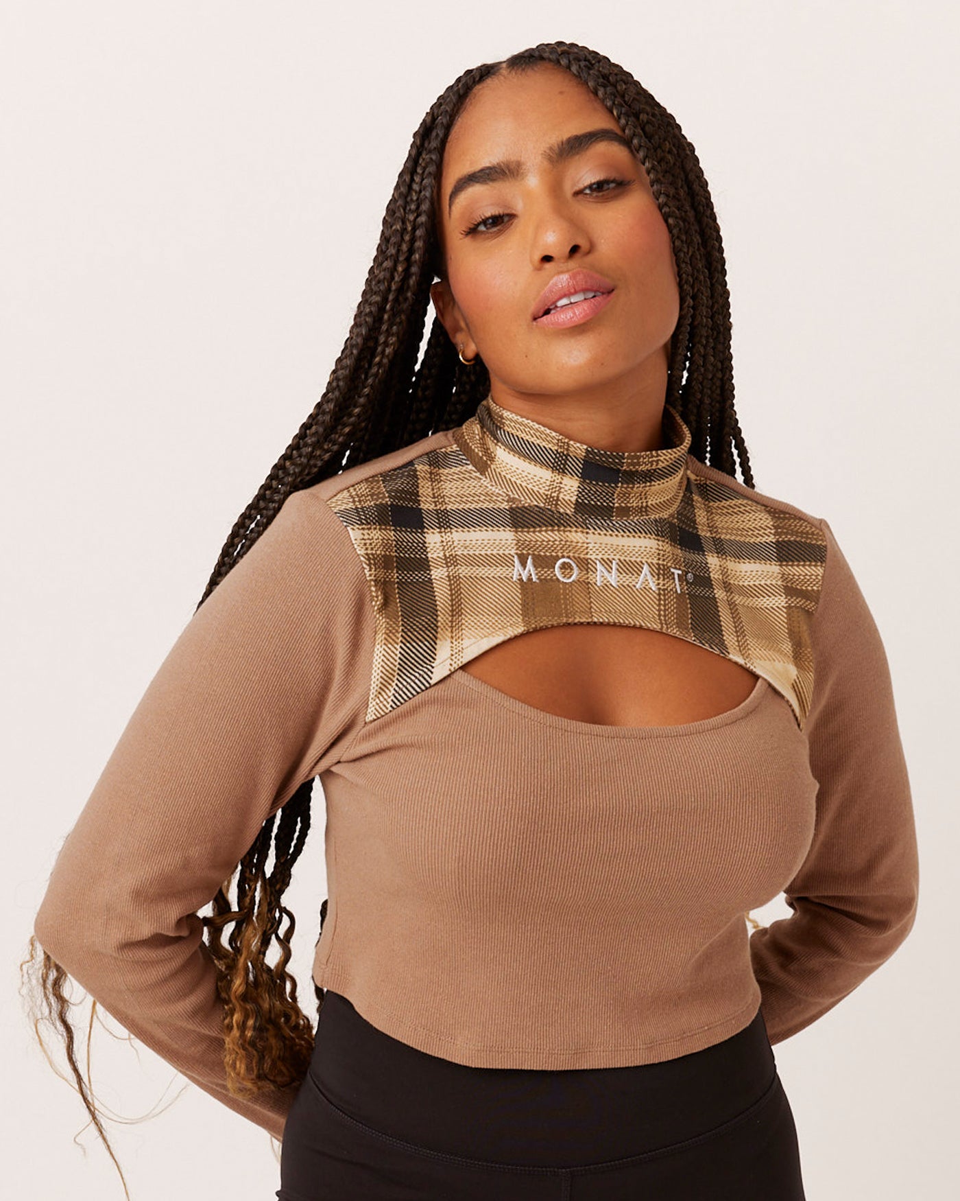MONAT PLAID CUT-OUT LONG SLEEVE CROP BEIGE
