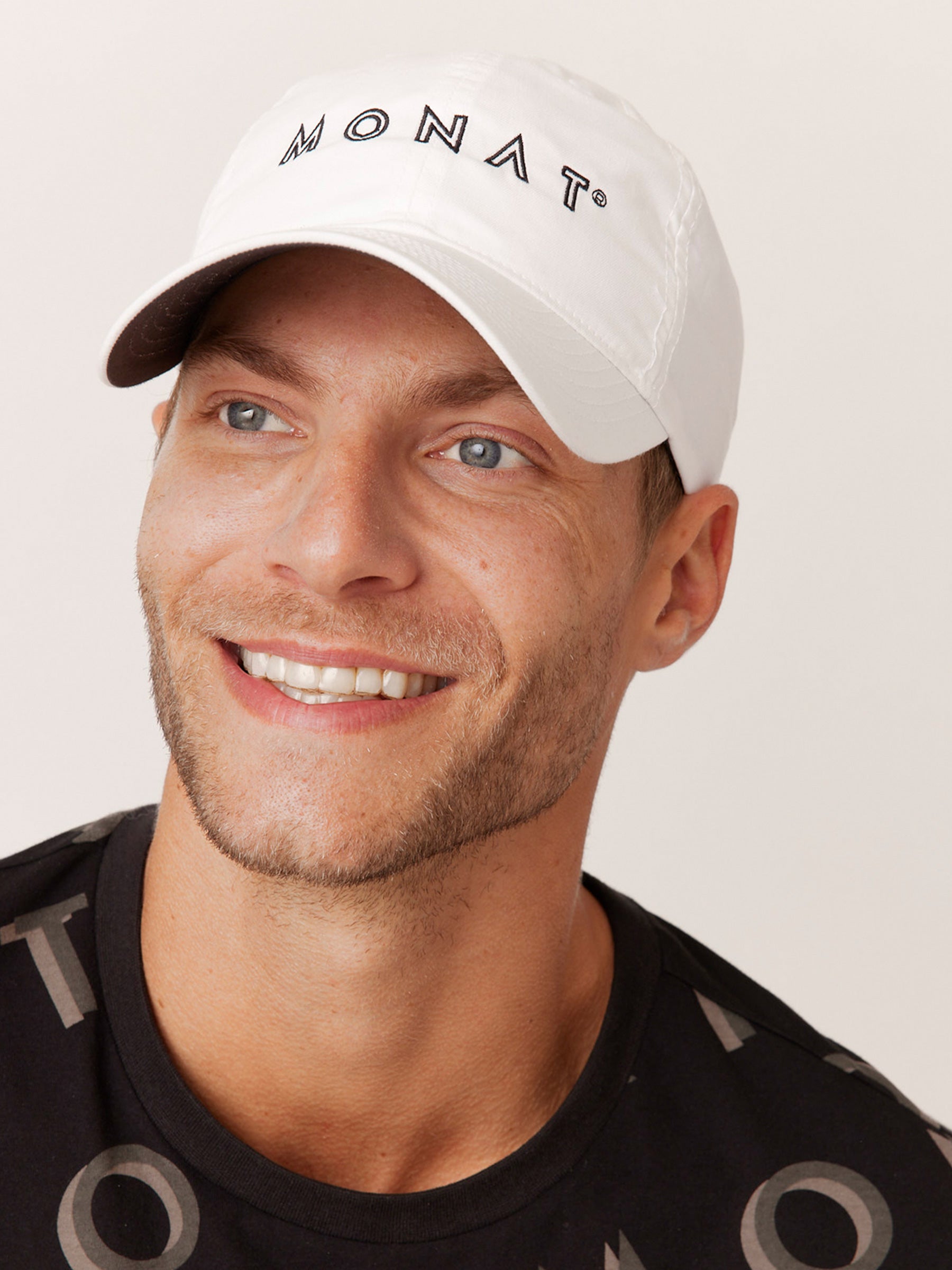 MONAT NIKE HAT - WHITE
