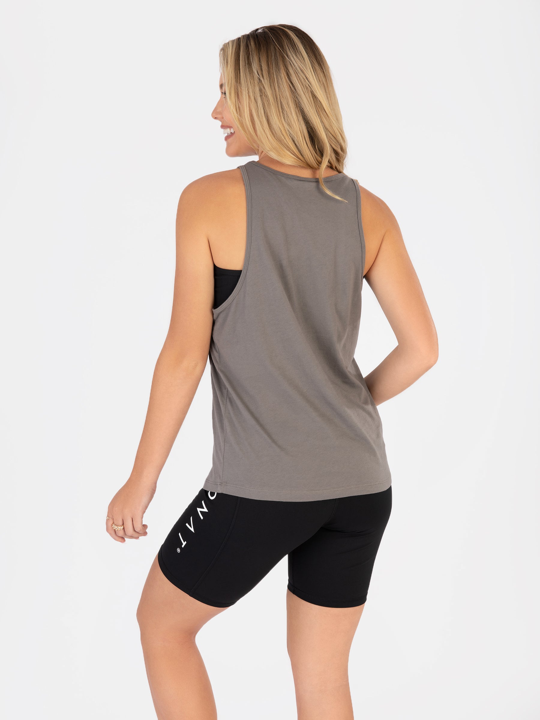 MONAT loose tank
