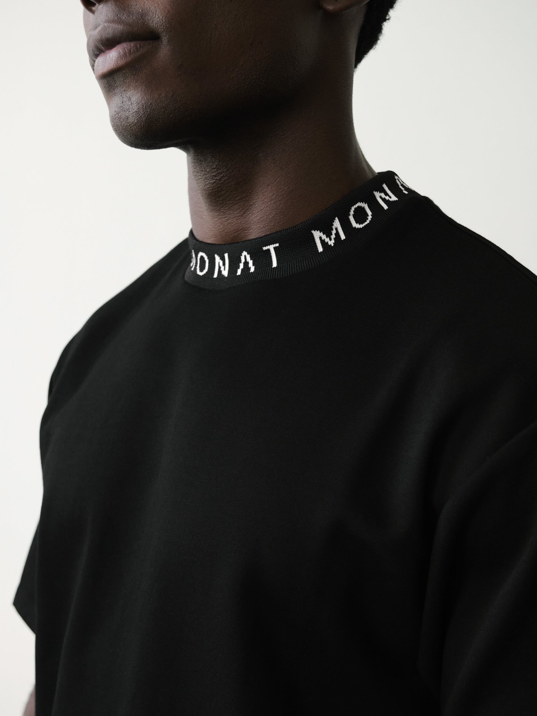 MONAT JAQUARD NECK TEE