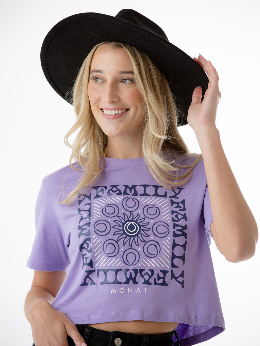 MONAT CROP GRAPHIC TEE