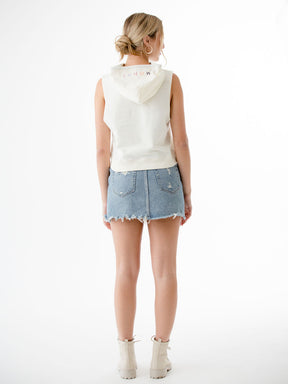 SLEEVELESS HOODED TOP