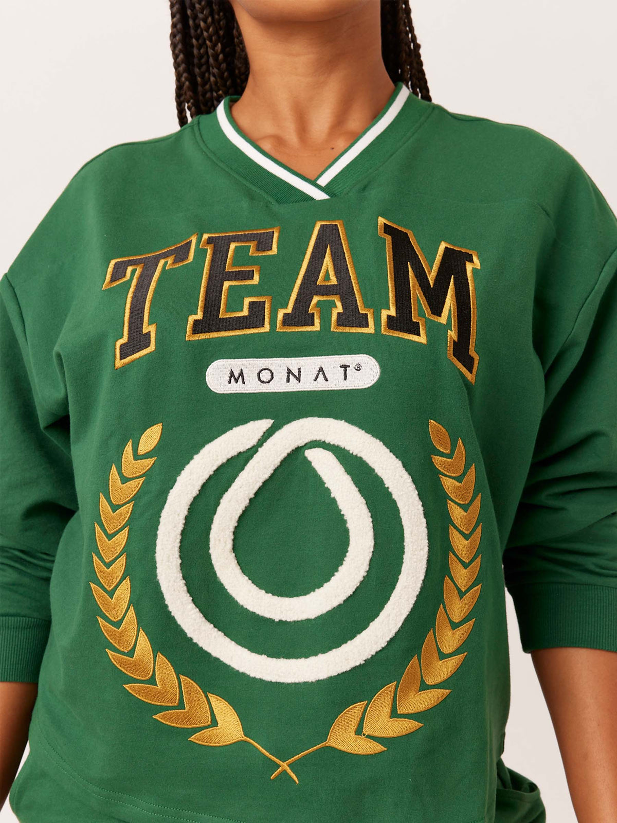 TEAM MONAT V-NECK SWEATSHIRT