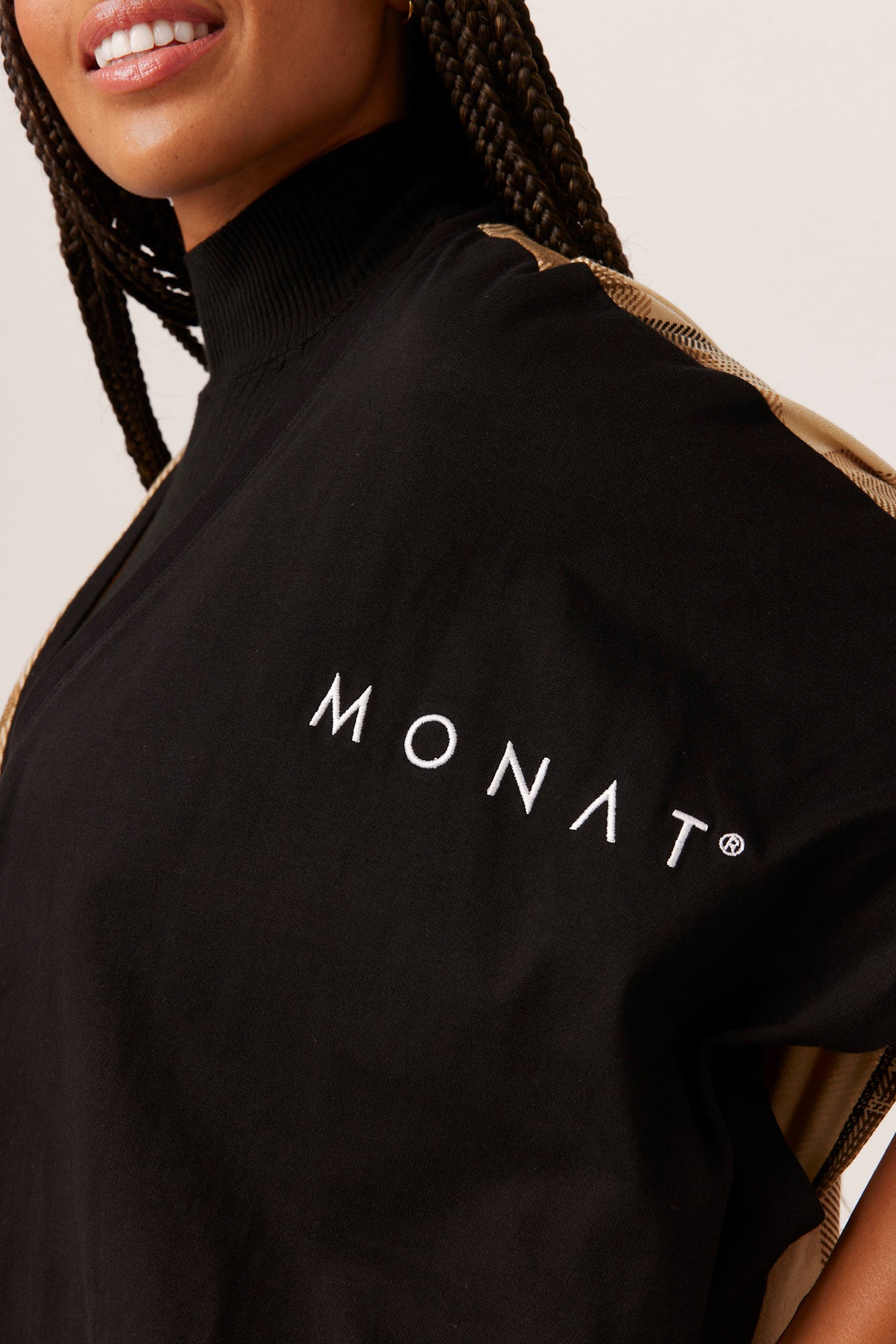 MONAT PLAID WRAP