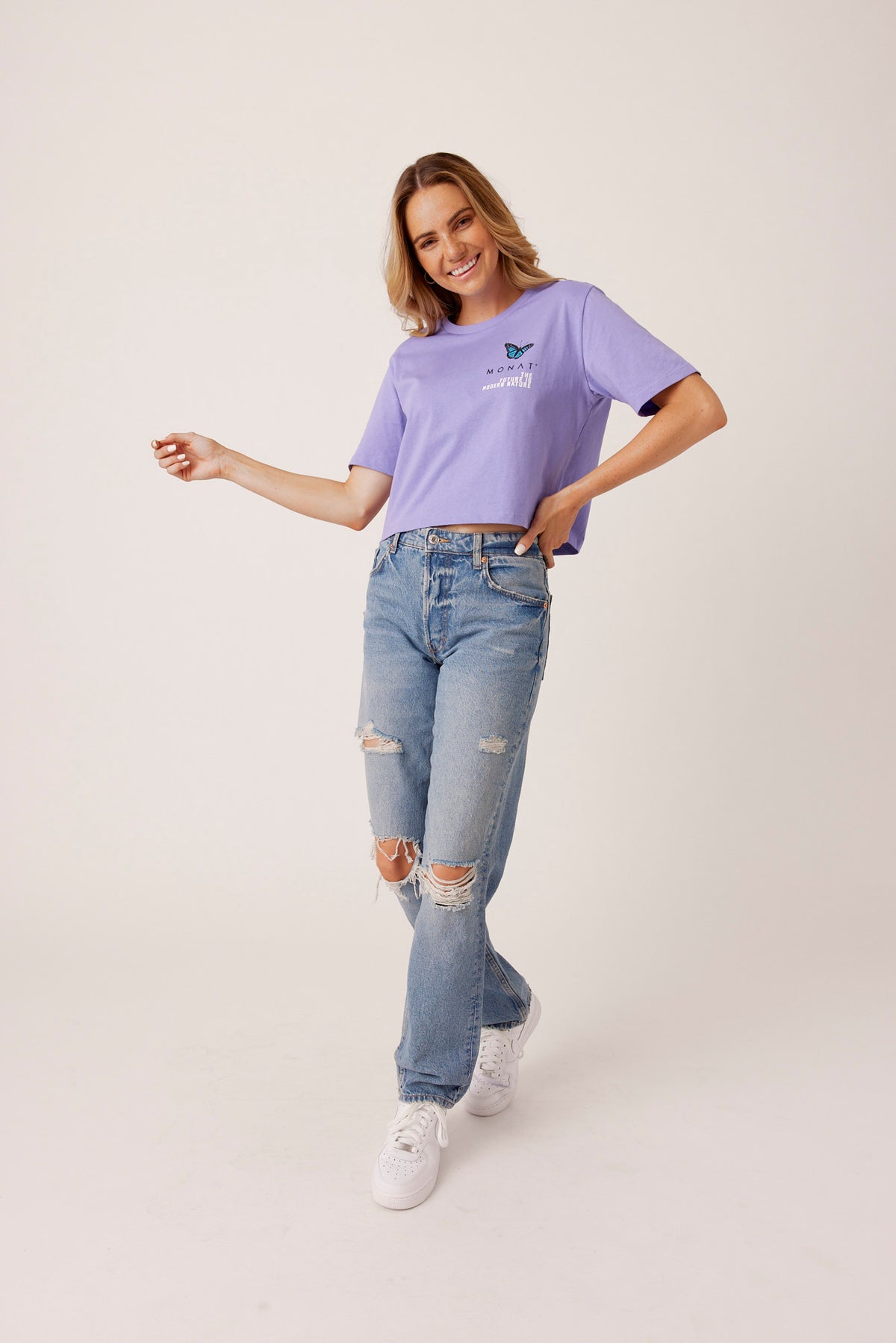 MONAT SKYS THE LIMIT CROP TEE