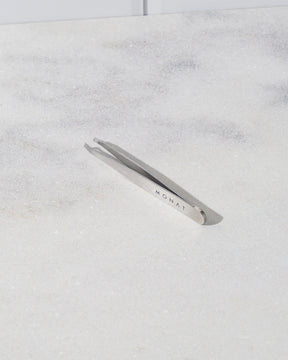 MONAT Slated Tweezers